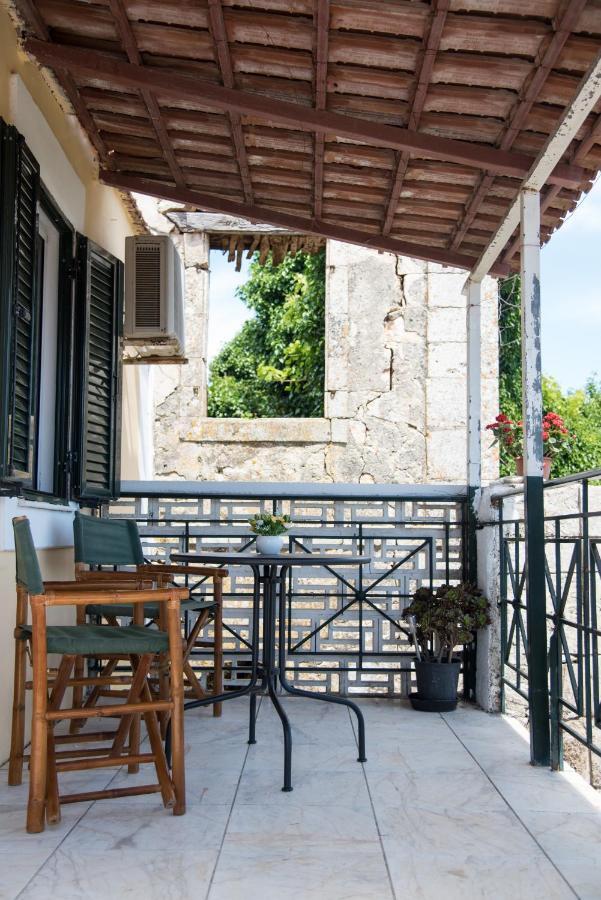 Rena'S Panorama View House Guest House Vovikes Exterior photo